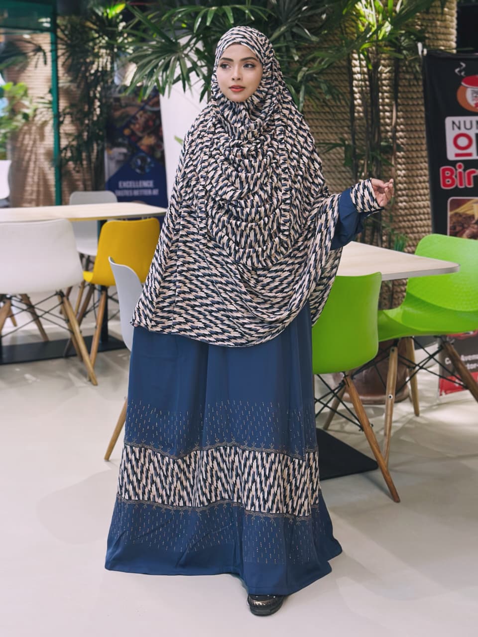 পার্টি কালেকশন বোরকা ও হিজাব কম্বো সেট 🌸 - এস