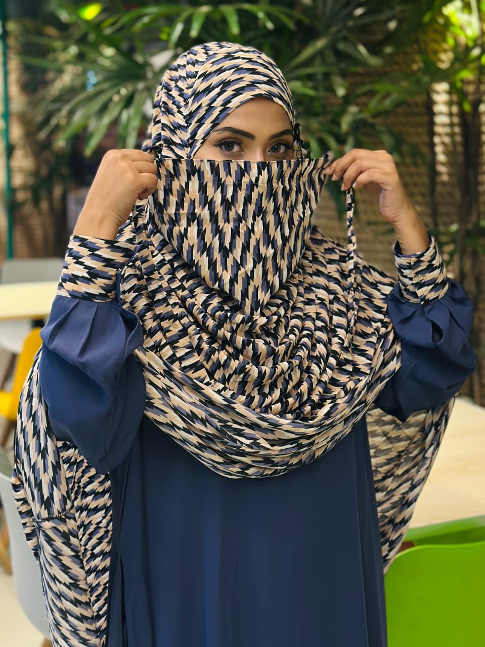 পার্টি কালেকশন বোরকা ও  হিজাব কম্বো সেট 🌸 - এস